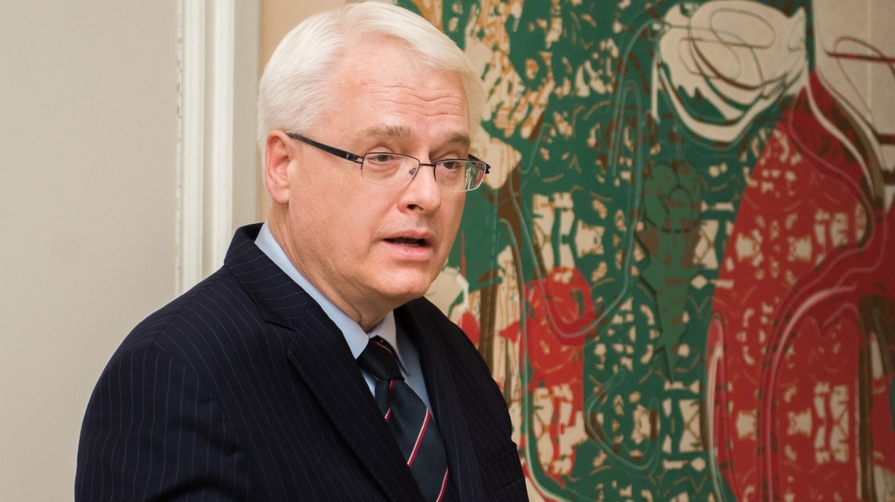 Former Croatian President Ivo Josipovic said China has made important contributions to what he thinks is the most critical issue in international politics - world peace. /China Media Group