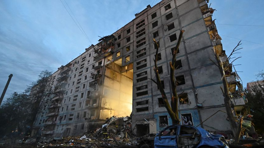 A residential building is heavily damaged by a Russian missile strike in Zaporizhzhia, Ukraine, October 9, 2022. /Reuters