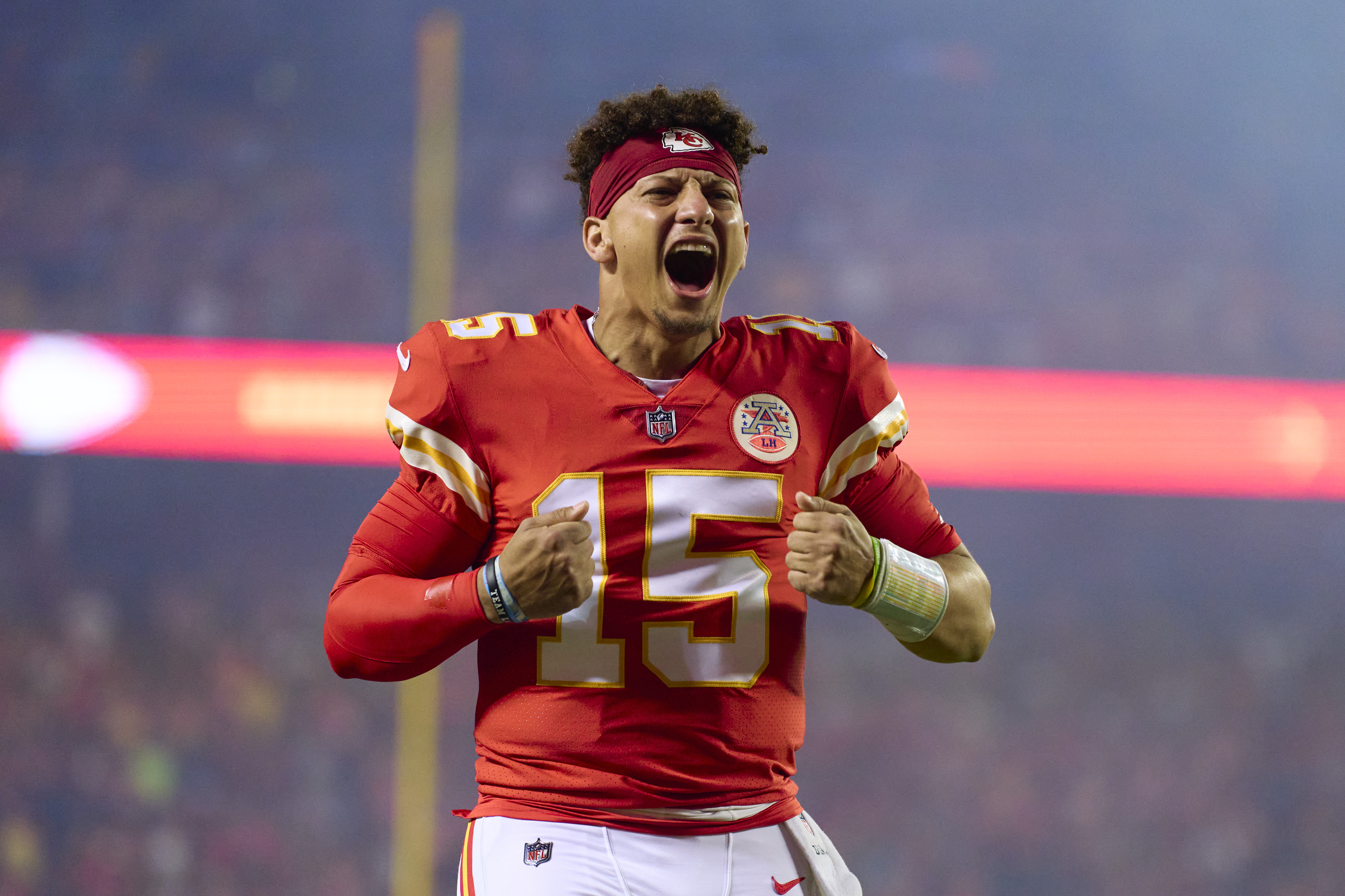 NFL on Oct. 10: Chiefs overcome 17-point deficit to beat Raiders