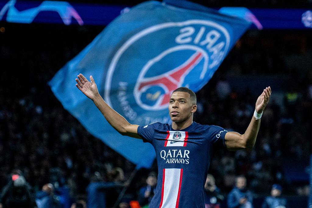 Kylian Mbappe of Paris Saint-Germain celebrates after scoring opening goal during the UEFA Champions League group H match against SL Benfica in Paris, France, October 11, 2022. /CFP