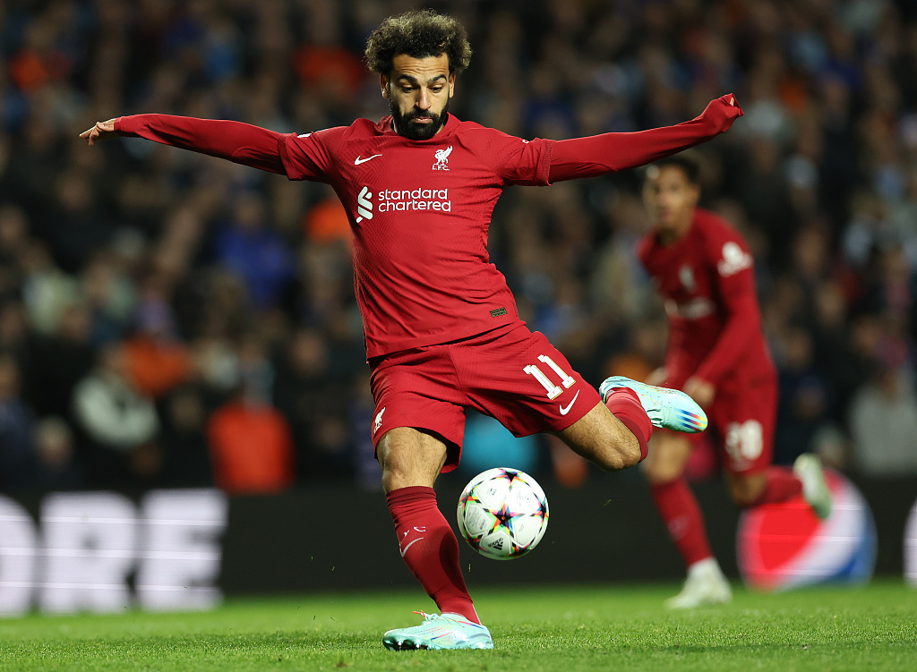 Mo Salah of Liverpool shoots at goal during their Champions League clash with Rangers at Ibrox Stadium in Glasgow, UK, October 12, 2022. /CFP