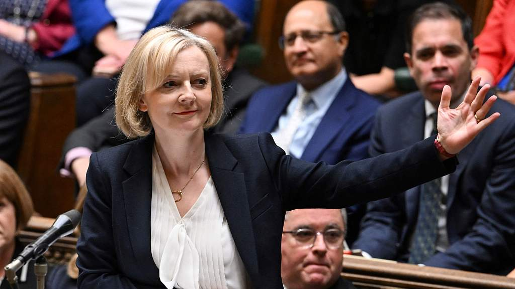 A handout photograph released by the UK Parliament shows Britain's Prime Minister Liz Truss speaking during Prime Minister's Questions in the House of Commons in London on October 19, 2022. /CFP