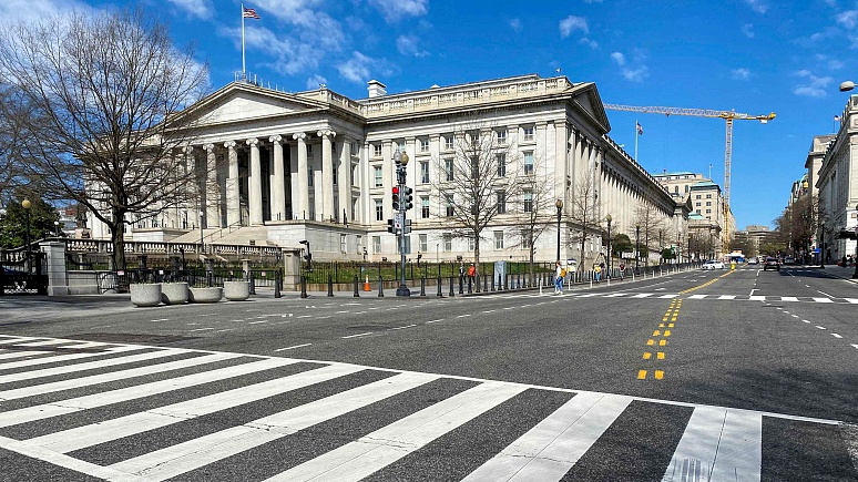 The US Treasury Department building is seen next to 15th Street in Washington D.C., U.S., March 13, 2020. /CFP 