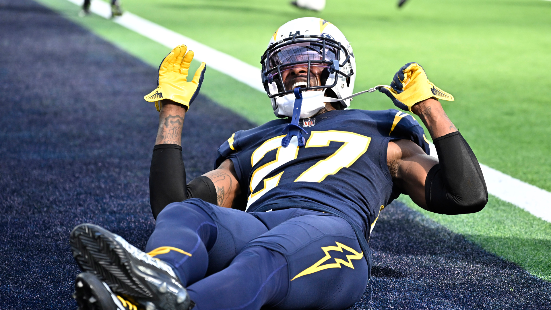 Chargers CB J.C. Jackson suffers significant injury