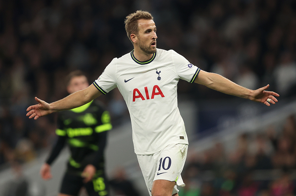 Harry Kane of Tottenham Hotspur celebrates after scoring a disallowed goal in the UEFA Champions League game against Sporting CP at Tottenham Hotspur Stadium in London, England, October 26, 2022. /CFP