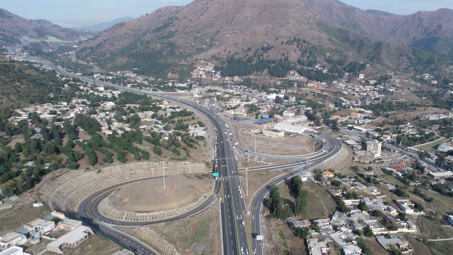 The expressway section from Havelian to Mansehra under the Karakoram Highway (KKH) Phase-2 project in Pakistan's northwest Khyber Pakhtunkhwa province, November 18, 2019. /Xinhua