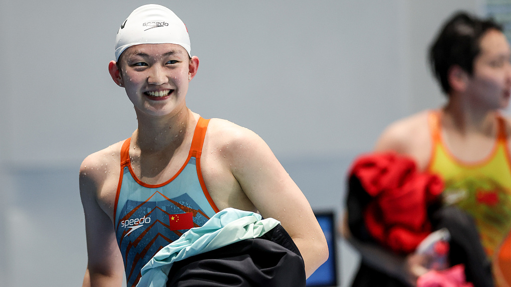 Li Bingjie sets Asian record in 1,500m freestyle swimming