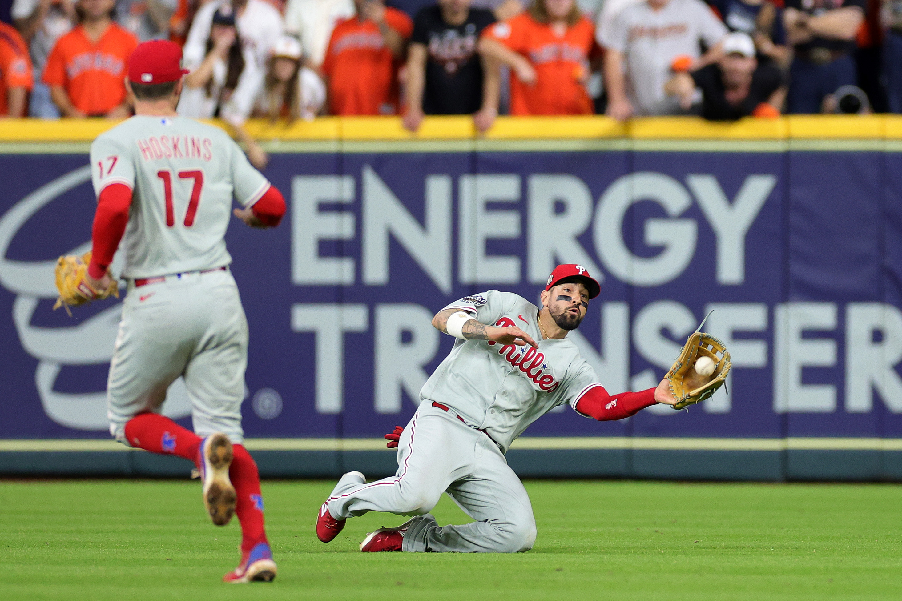 Nick Castellanos (R) of the Philadelphoia Phillies catches the ball in he right field during the ninth inning in Game 1 of the MLB World Series against the Houston Astros at Minute Maid Park in Houston, Texas, October 28, 2022. /CFP