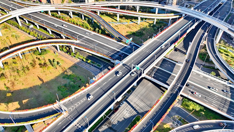 A highway overpass in Ganzhou, east China's Jiangxi Province, October 27, 2022. /CFP
