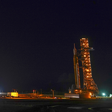 NASA's moon rocket returns to pad for next launch attempt - CGTN