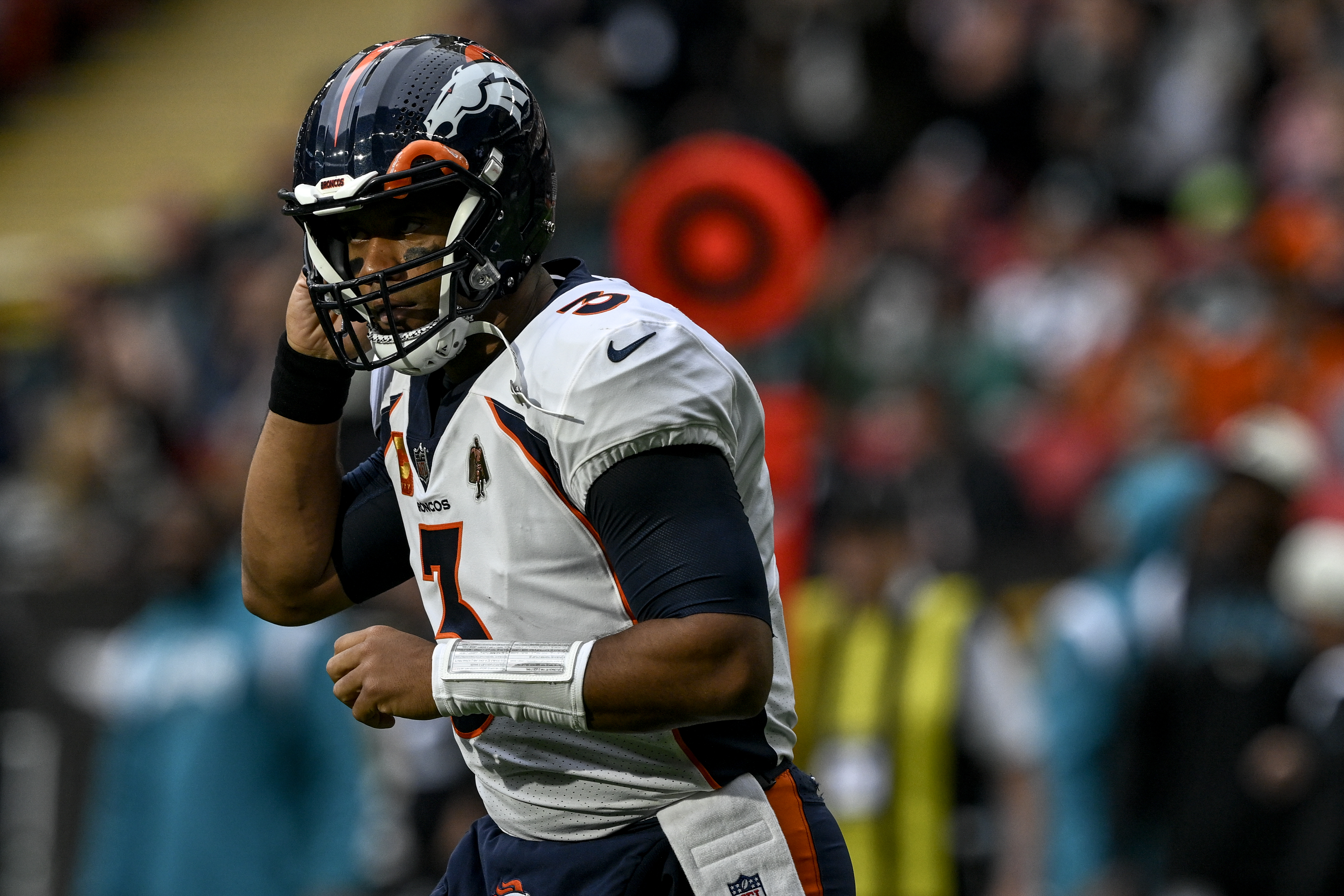 Quarterback Russell Wilson of the Denver Broncos looks on in the game against the Jacksonville Jaguars at Wembley Stadium in London, Britain, October 30, 2022. /CFP