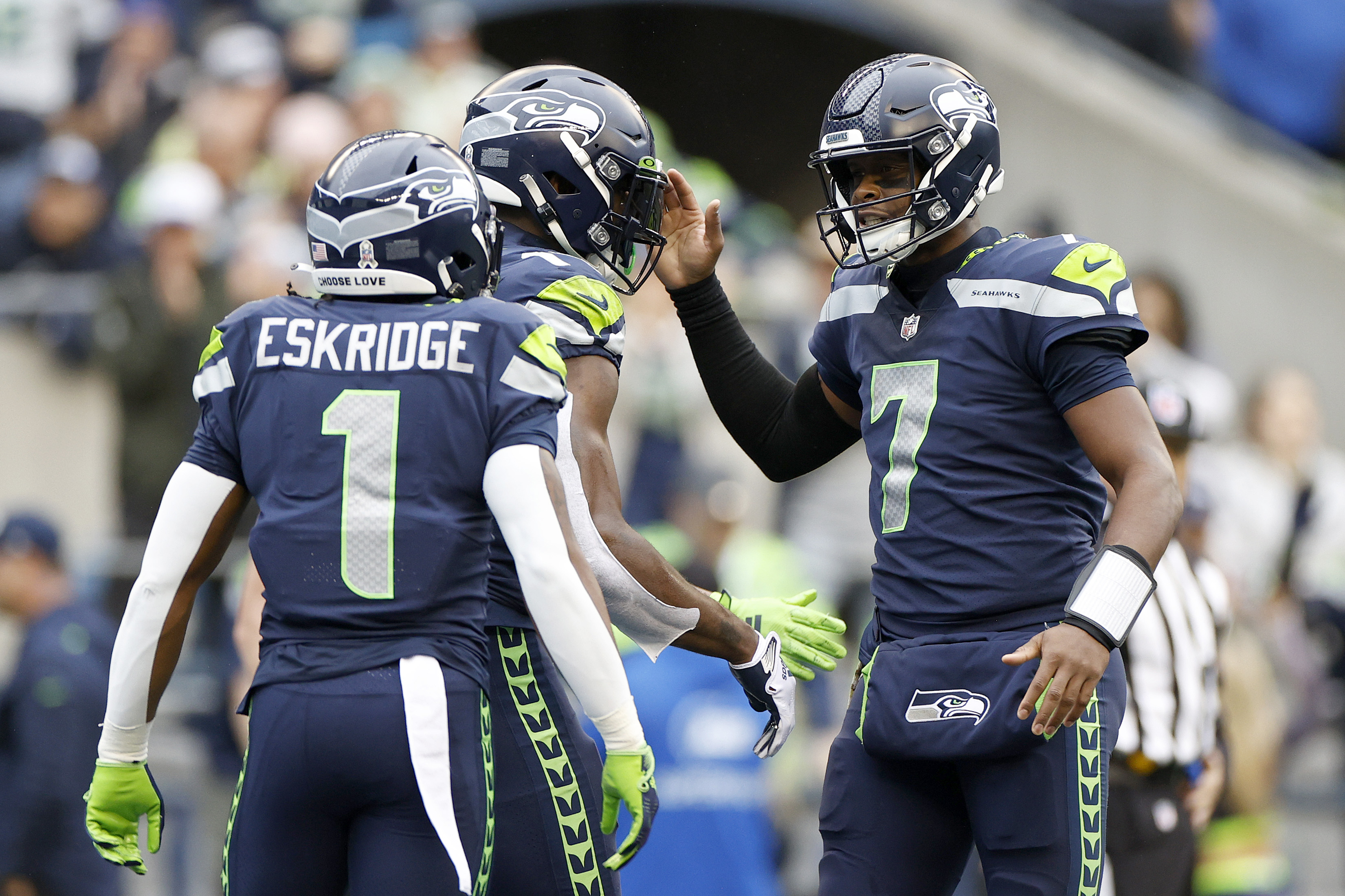 Players of the Seattle Seahawks celebrate after scoring a touchdown in the game against the New York Giants at Lumen Field in Seattle, Washington, October 30, 2022. /CFP
