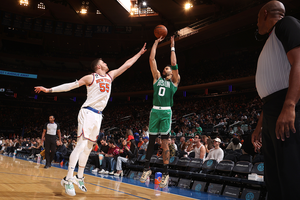 Jayson Tatum (#0) of the Boston Celtics shoots in the game against the New York Knicks at Madison Square Garden in New York City, New York, November 5, 2022. /CFP