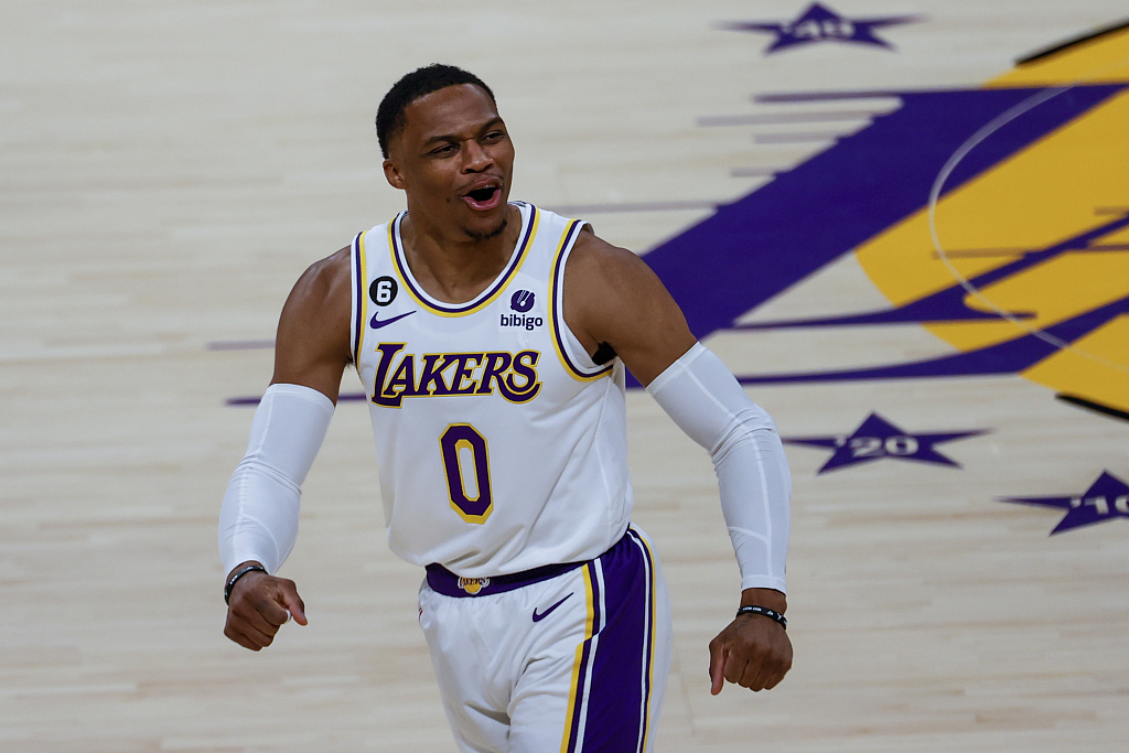 Russell Westbrook of the Los Angeles Lakers looks on in the game against the Cleveland Cavaliers at Crypto.com Arena in Los Angeles, California. November 7, 2022. /CFP