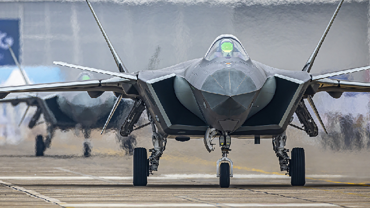 Star of the day at Airshow China 2022: J-20 stealth fighter jet - CGTN