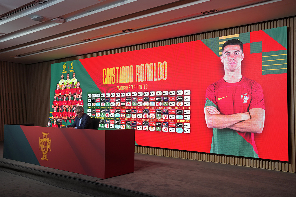 Portugal coach Fernando Santos calls the name of Cristiano Ronaldo while announcing the squad for the Qatar 2022 World Cup at the Portuguese football federation headquarters in Oeiras, Portugal, November 10, 2022. /CFP
