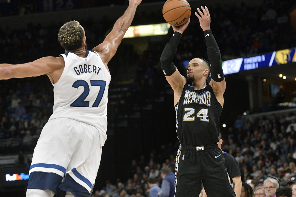 Dillon Brooks (#24) of the Memphis Grizzlies shoots in the game against the Minnesota Timberwolves at FedExForum in Memphis, Tennessee, November 11, 2022. /CFP