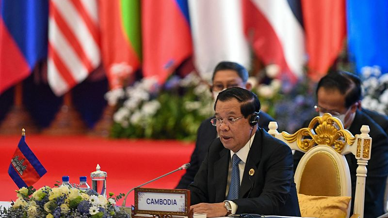Cambodia's Prime Minister Hun Sen speaks during the ASEAN-China Summit as part of the 40th and 41st Association of Southeast Asian Nations (ASEAN) Summits in Phnom Penh, Cambodia, November 11, 2022. /CFP