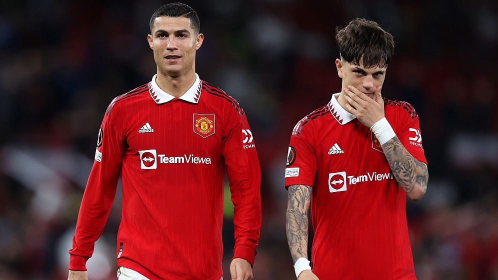 Cristiano Ronaldo (L) and Alejandro Garnacho Ferreyra of Manchester United during their Europa League clash with Sheriff Tiraspol at Old Trafford in Manchester, England, October 27, 2022. /CFP