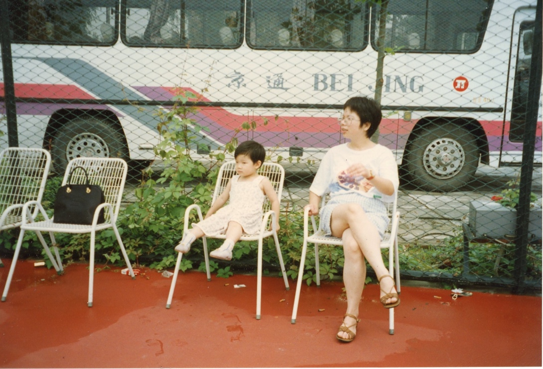 File photo of Zhang Zipiao and her mother. /Zhang Zipiao
