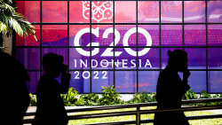 Xi delivers remarks at Session III of the 17th G20 Summit