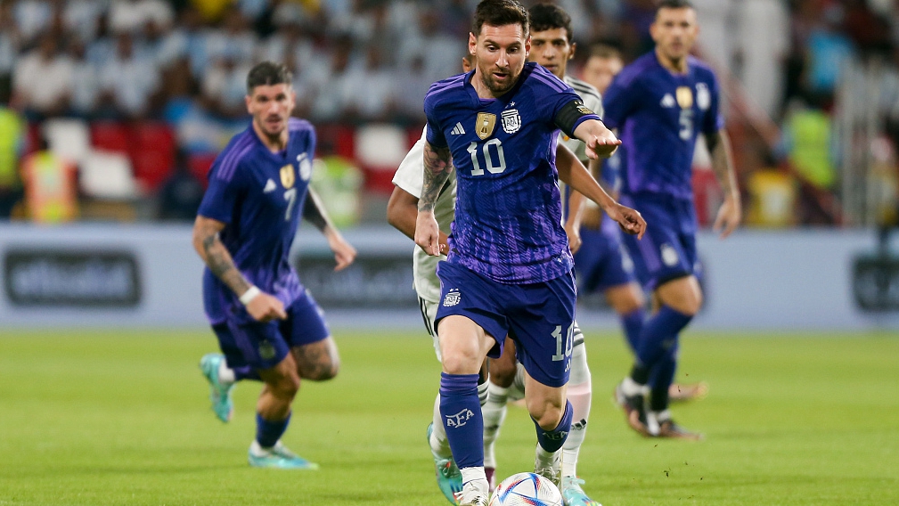 Lionel Messi (#10) of Argentina in action during their friendly match against UAE ahead of the World Cup at Mohammed bin Zayed Stadium in Abu Dhabi, United Arab Emirates, November 16, 2022. /CFP