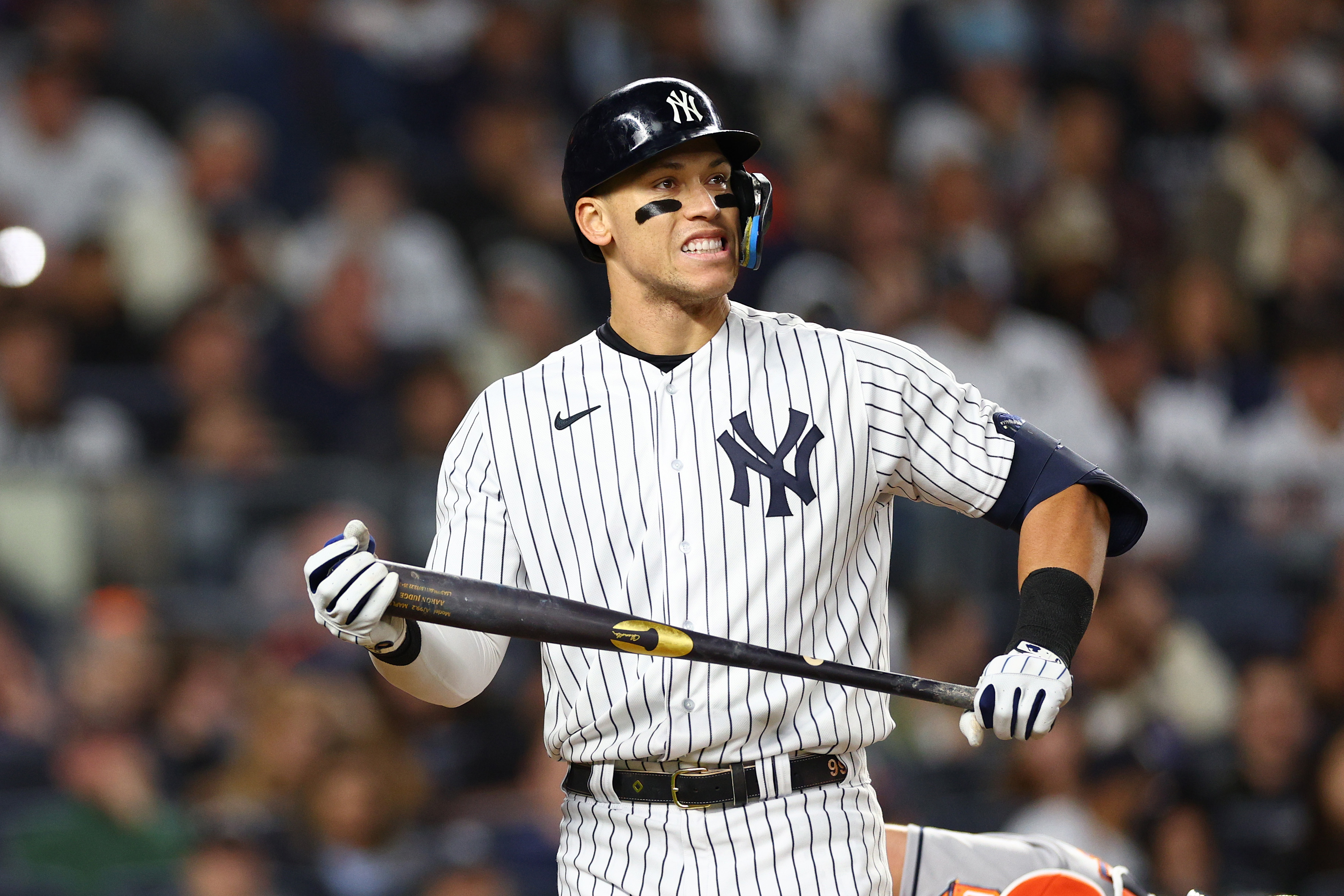 Aaron Judge of the New York Yankees looks on during the sixth inning in Game 3 of the American League Championship Series against the Houston Astros at Yankee Stadium in New York City, October 22, 2022. /CFP
