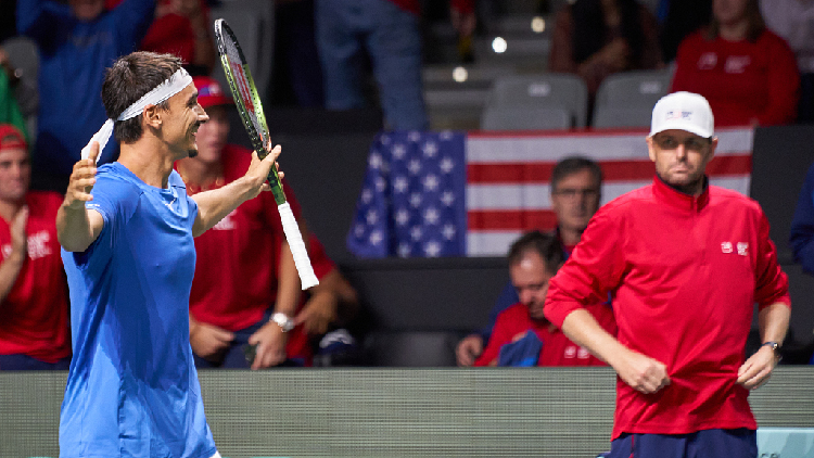 Tenis: Italia derrotó a Estados Unidos en semifinales de Copa Davis y jugó contra Canadá
