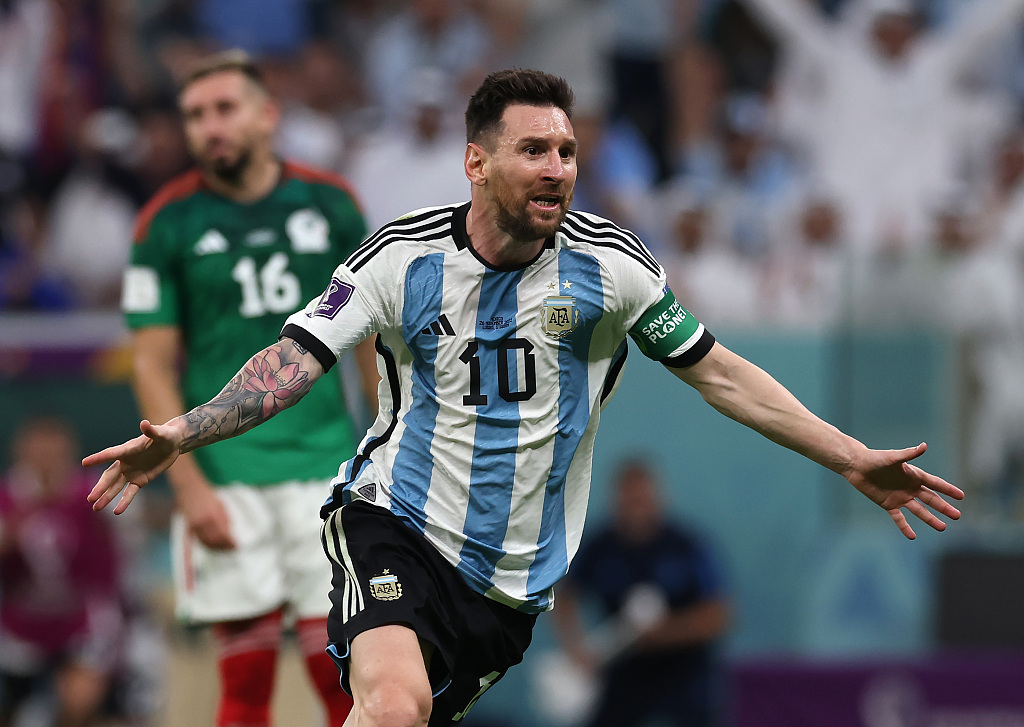 Lionel Messi (#10) of Argentina celebrates after scoring a goal in the FIFA World Cup game against Mexico at Lusail Stadium in Qatar, November 26, 2022. /CFP