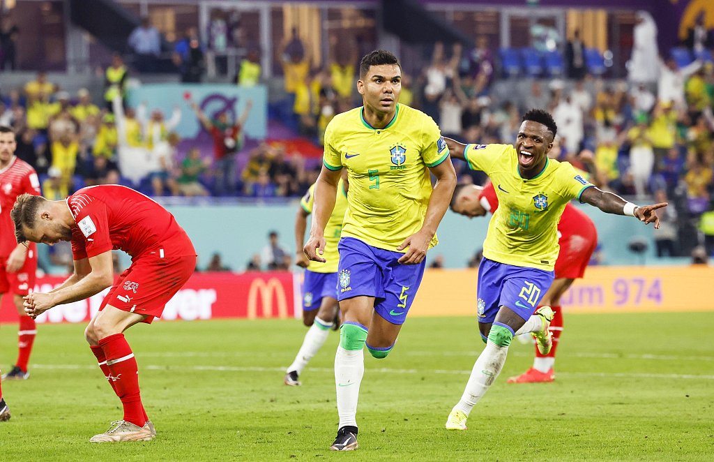 Brazil's Casemiro (C) scores the winner during their World Cup clash with Switzerland at Stadium 974 in Doha, Qatar, November 28, 2022. /CFP