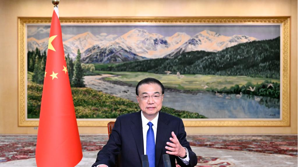 Chinese Premier Li Keqiang addresses the eighth China-Japan Business Leader and Former High-Level Government Official Dialogue via video link, November 28, 2022. /Xinhua