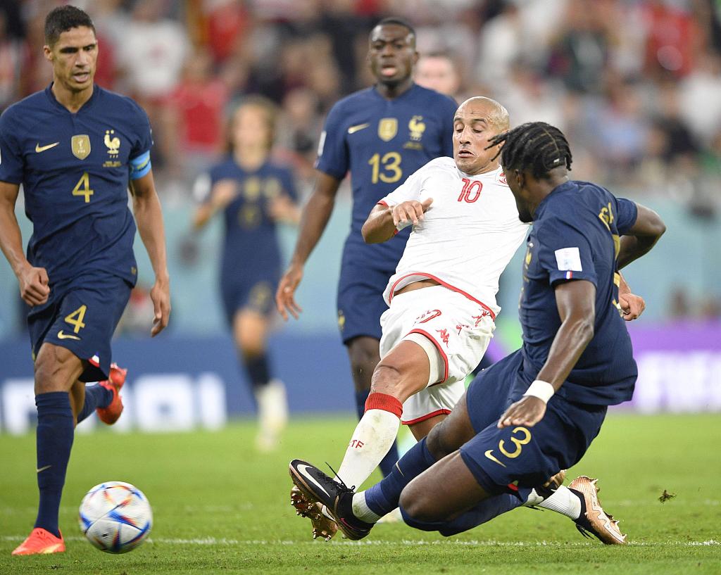 Wahbi Khazri (#10) of Tunisia shoots to score in the FIFA World Cup game against France at Education City Stadium in Qatar, November 30, 2022. /CFP