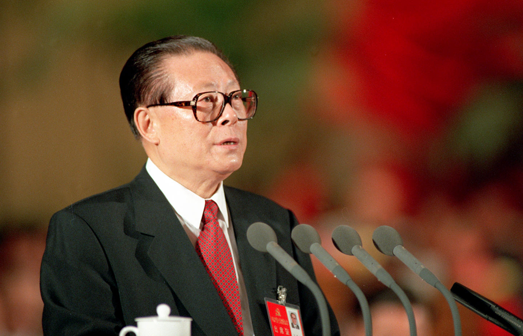 Jiang Zemin delivers a report at the 15th CPC National Congress in Beijing, September 12, 1997. /Xinhua
