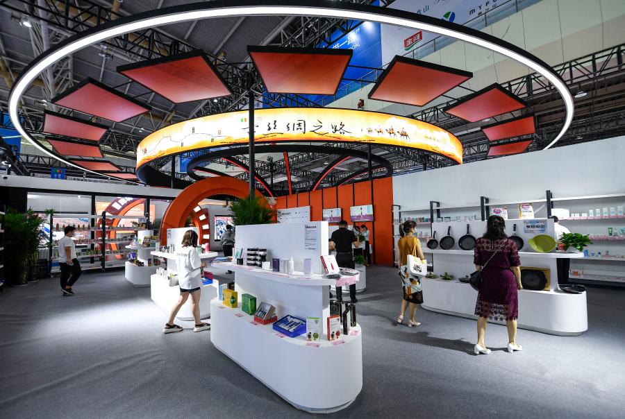 The cross-border e-commerce exhibition area of the fifth China-Arab States Expo in Yinchuan, northwest China's Ningxia Hui Autonomous Region, August 19, 2021. /Xinhua