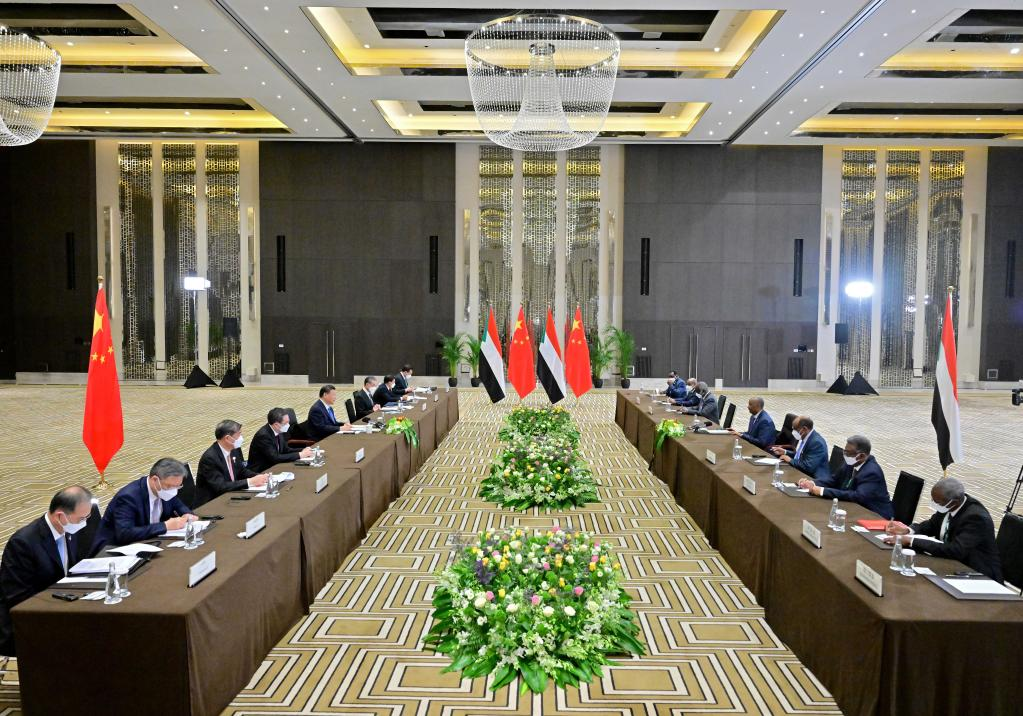 Chinese President Xi Jinping meets with Chairman of Sudan's Sovereignty Council Abdel Fattah Al-Burhan in Riyadh, Saudi Arabia, December 8, 2022. /Xinhua