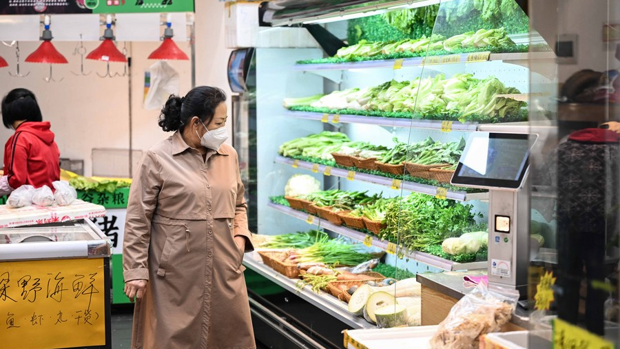A grocery store in Liwan District of Guangzhou, south China's Guangdong Province, December 1, 2022. /Xinhua