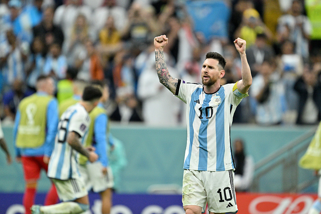 Lionel Messi of Argentina reacts after scoring a penalty kick in the 2022 World Cup quarterfinal round against the Netherlands in Lusail City, Qatar, December 9, 2022. /CFP