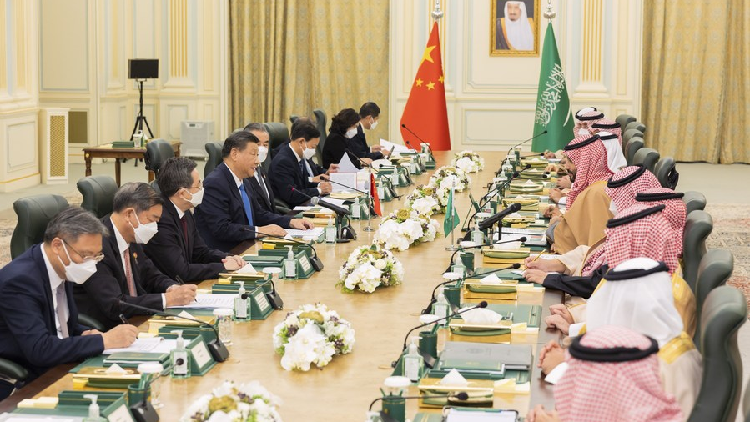 هذه الزيارة المهمة تحول العلاقات الصينية العربية إلى شراكة استراتيجية