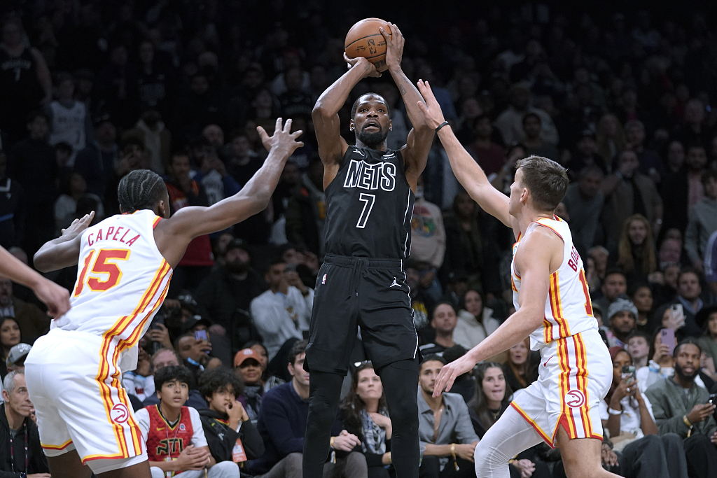 Kevin Durant (#7) of the Brooklyn Nets shoots in the game against the Barclays Center in Brooklyn, New York City, December 9, 2022. /CFP