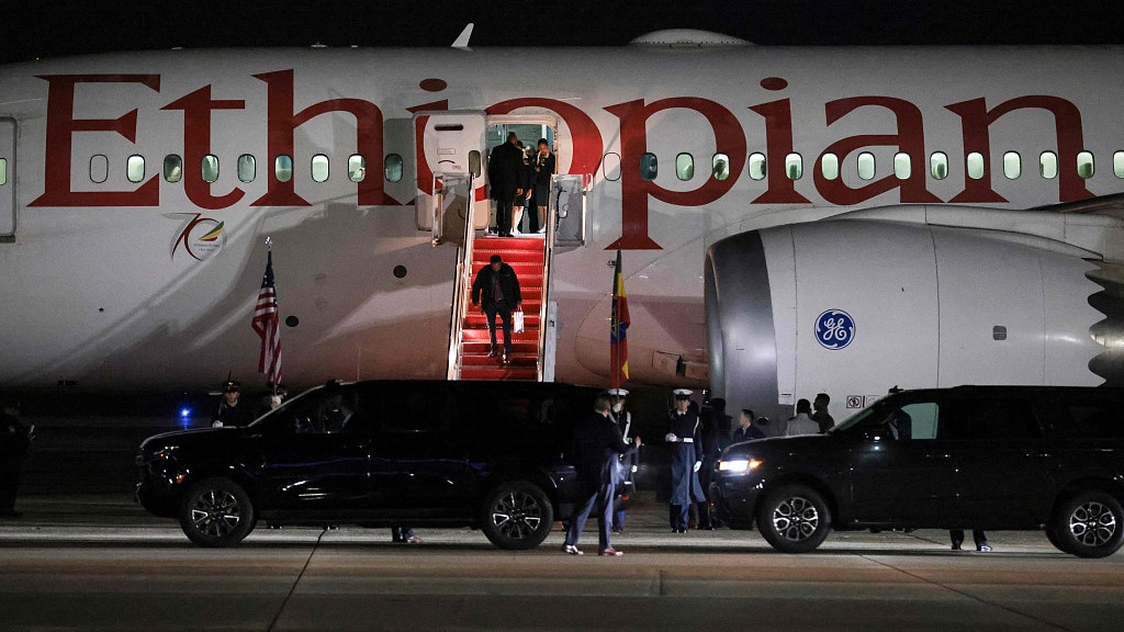 The delegation from Ethiopia arrives at Joint Base Andrews in Maryland, United States, to attend the U.S.-Africa Leaders Summit, December 11, 2022. /CFP 