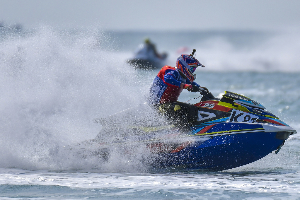 A racer competes in an RL3 seated jet ski at the China Motorboat Open in Wanning, Hainan Province, China, December 11, 2022. /CFP