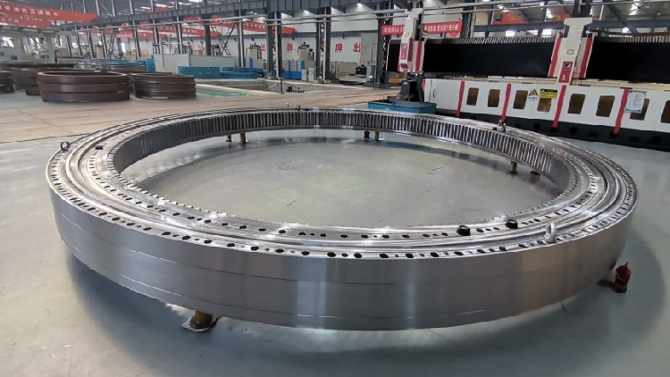 China develops large-diameter main bearing for tunneling machine 