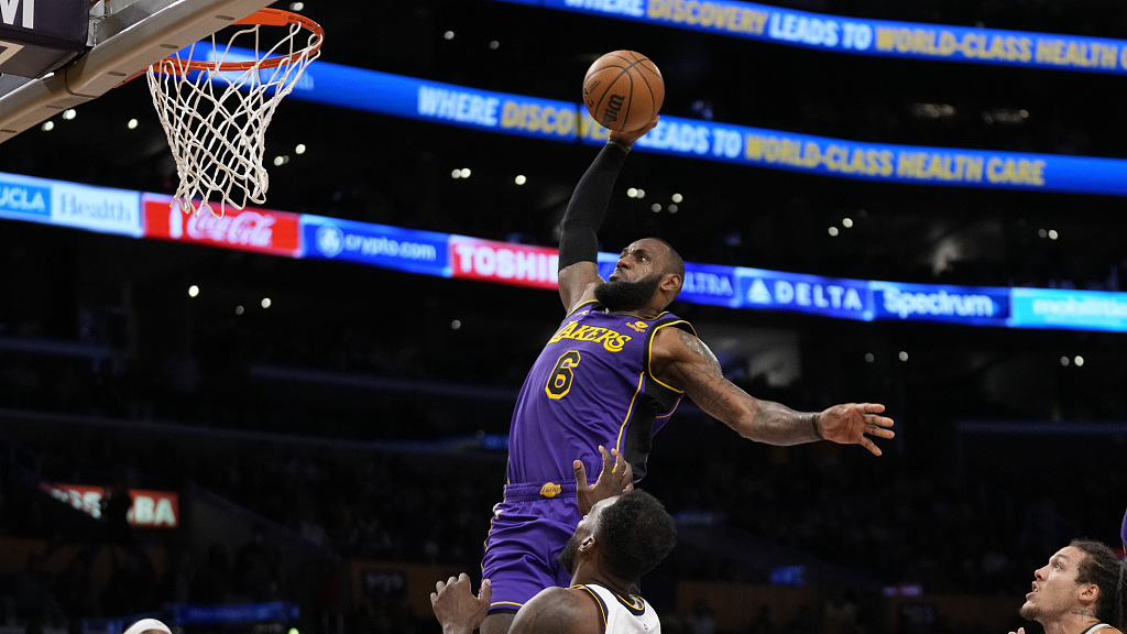 LeBron James the Lakers closer? Video trends of King James missing clutch  shots, NBA