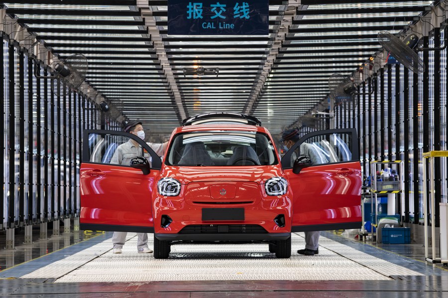 A new energy car at the workshop of Chinese car manufacturer Leapmotor in Jinhua, east China's Zhejiang Province, April 26, 2022. /Xinhua