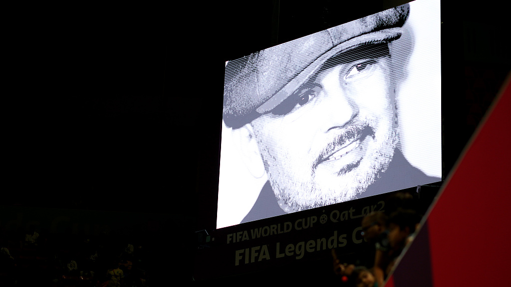 Tributes are paid to Sinisa Mihajlovic during day two of the FIFA Legends Cup in Doha, Qatar, December 16, 2022. /CFP