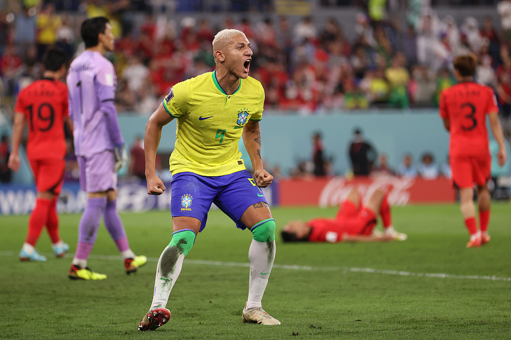 Richarlison celebrates their 4-1 victory over Republic of Korea during the round of 16 match in Doha, Qatar, December 5, 2022. /CFP