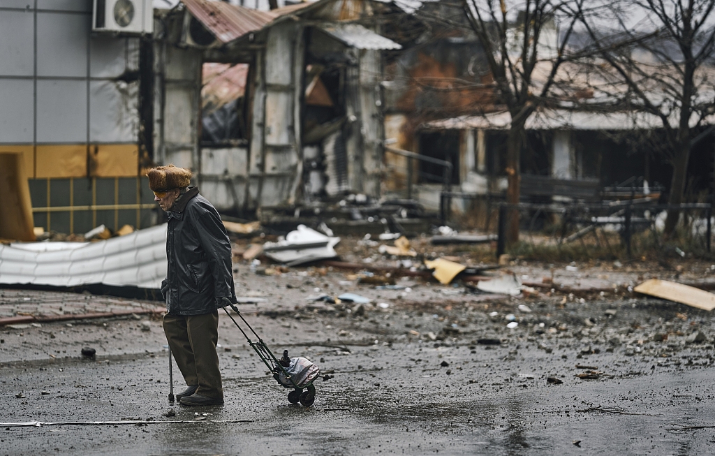 A street in Bakhmut, Donetsk region, Ukraine, December 17, 2022. /CFP