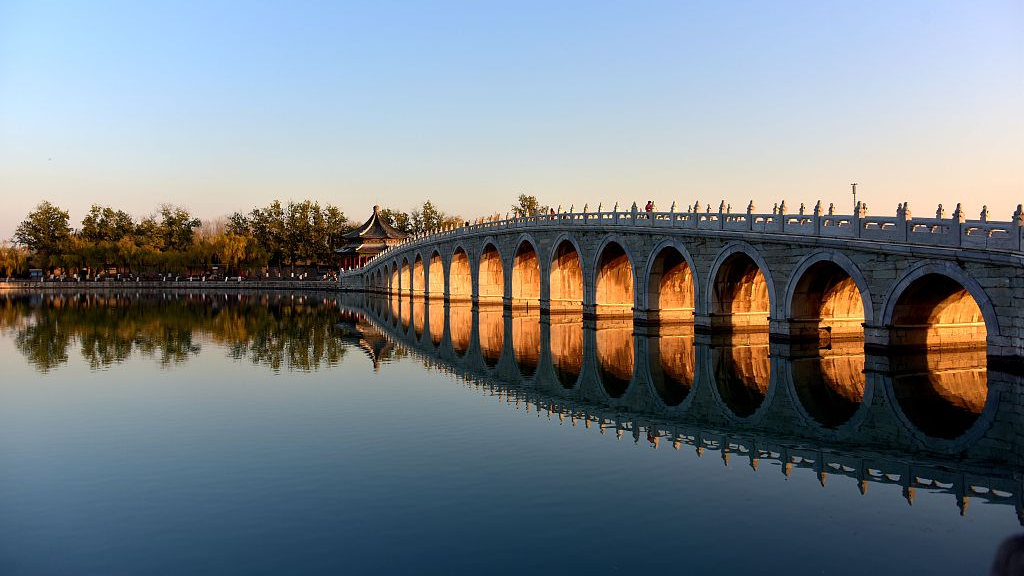 Live: Seventeen-arch Bridge lights up at sunset in Beijing's Summer Palace – Ep. 4