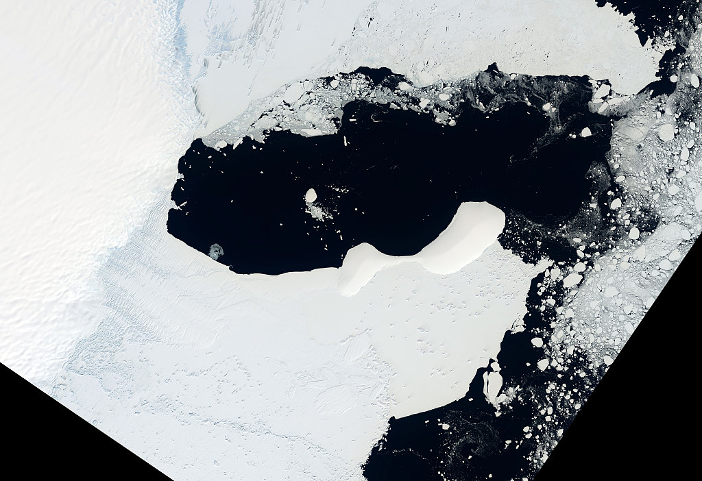 The Southern Ocean sea ice coverage has fallen below 2 million square kilometers for the first time since satellite measurement began more than 40 years ago. /CFP