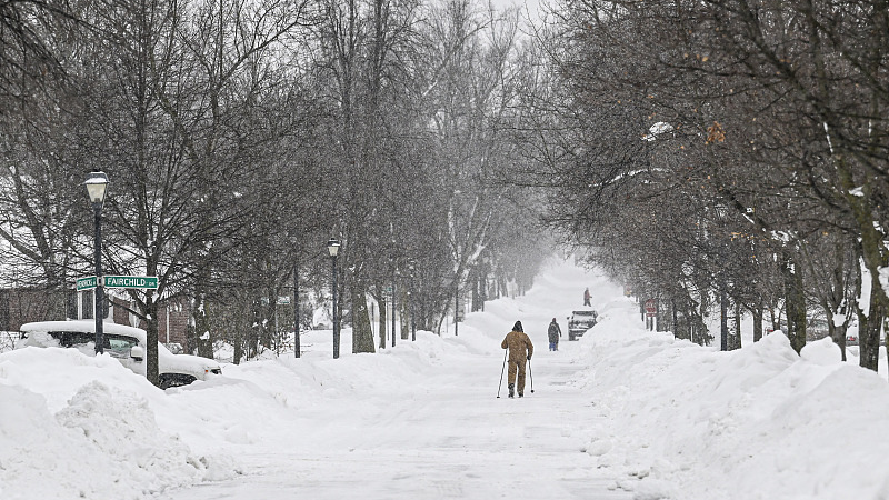 Live: View of Buffalo skyline as blizzard hits W New York